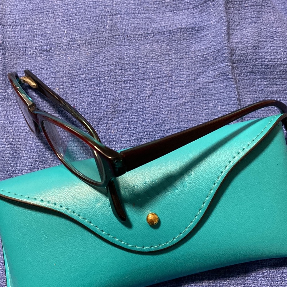 Plastic frame - Picture 2 of 2